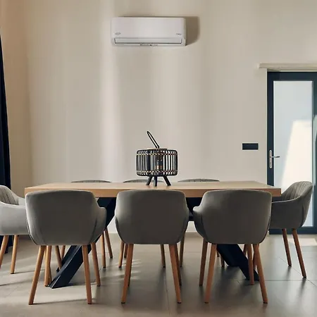 Villa Mouzaki's Stone Volímai