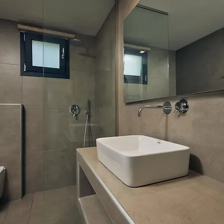 Mouzaki's Stone * Volímesz