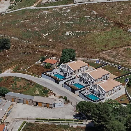 Mouzaki's Stone Villa Volímesz