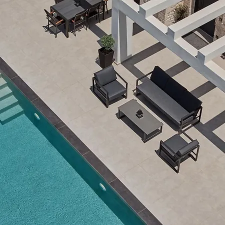 Mouzaki's Stone Villa *